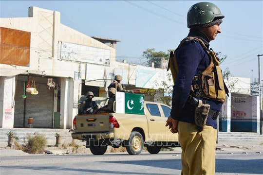 Tấn công nhằm vào lực lượng an ninh ở Pakistan khiến 13 người thiệt mạng
