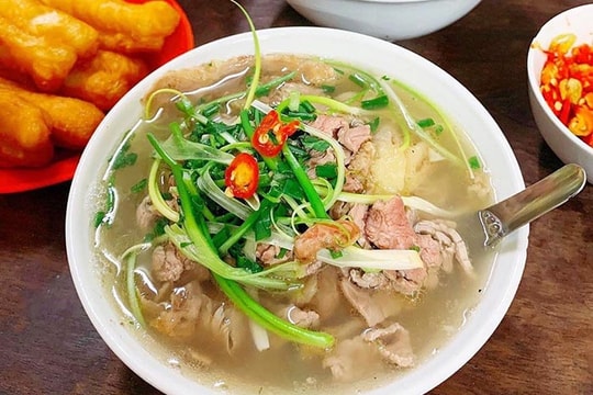 Bánh mì và phở vào danh sách 100 món ăn nổi tiếng nhất châu Á