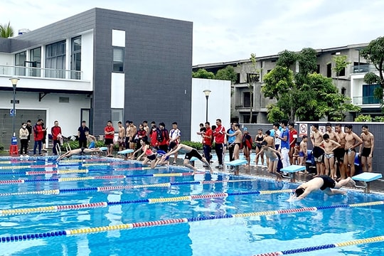 Gần 400 vận động viên bơi hưởng ứng Ngày hội xuống nước tỉnh Hải Dương