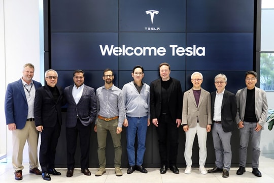 Chủ tịch Samsung Electronics gặp Elon Musk, tìm hướng đi cho lĩnh vực chip ô tô