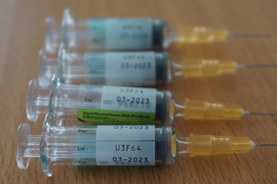 5 trẻ bị tiêm nhầm vaccine hết hạn mắc Covid-19 khi nằm viện