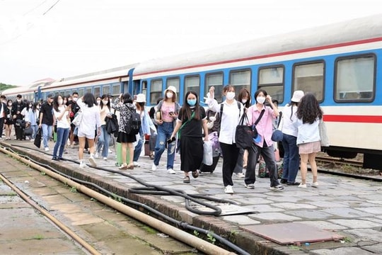 Hải Phòng ra mắt sản phẩm du lịch mới "Free walking tour"