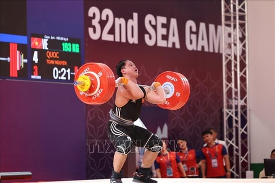 Đô cử Nguyễn Quốc Toàn giành huy chương vàng, phá 3 kỷ lục đại hội