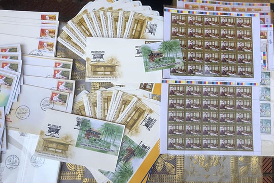 Phát hành đặc biệt bộ tem bưu chính "Nhà sàn Bác Hồ trong khu Phủ Chủ tịch"