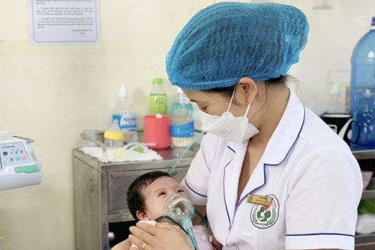 Nhiều trẻ bị viêm phổi do nằm phòng điều hoà để ở nhiệt độ thấp