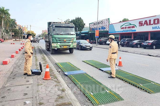Xử lý 516 trường hợp xe quá tải trọng, cơi nới thành thùng