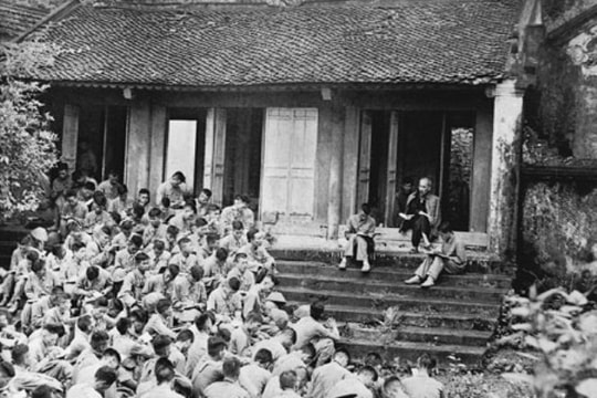 Thương Bác nhiều hơn