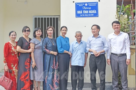 Tặng nhà tình nghĩa cho ông Thành