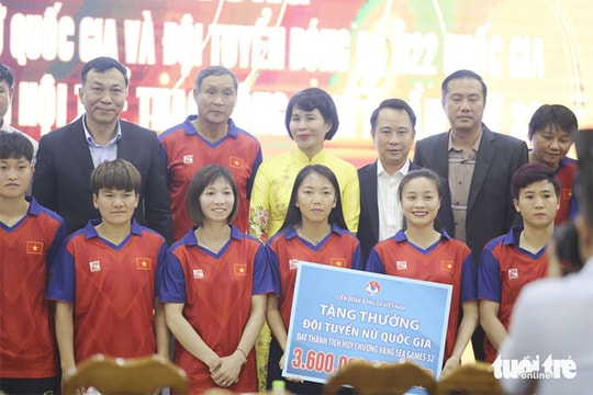 Đội tuyển nữ Việt Nam nhận hơn 5 tỷ đồng tiền thưởng SEA Games