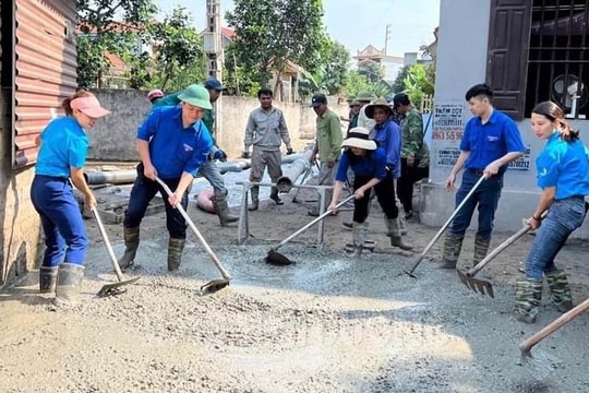 Thanh Miện hỗ trợ mỗi địa phương  1 tỷ đồng làm đường  giao thông nông thôn