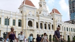 Các tour du lịch theo nhóm và gia đình "lên ngôi" trong dịp Hè