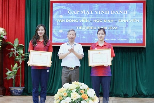 Vinh danh kình ngư Phạm Thị Thu