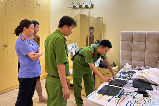 Trăm cảnh sát đột kích 3 công ty ''tín dụng đen'' ở Sài Gòn