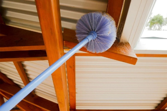 5 cách làm sạch mạng nhện hiệu quả, nhanh chóng