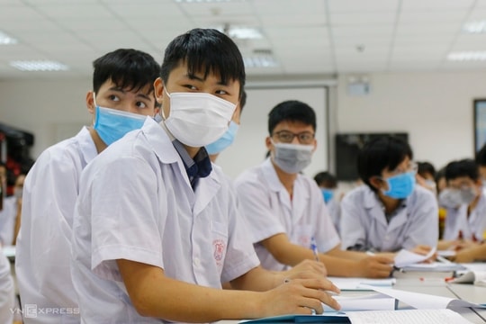 Đề xuất xét tuyển ngành y bằng phỏng vấn, bài luận