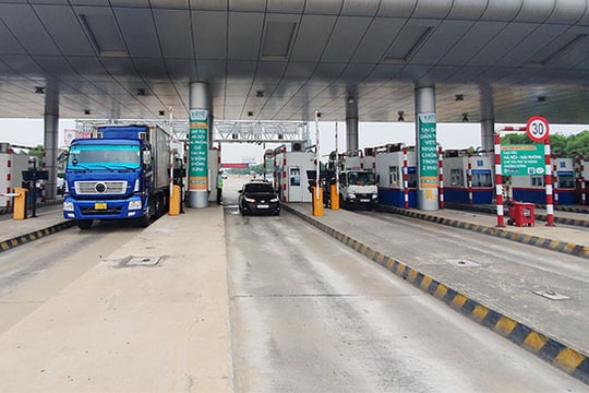 Thu phí không dừng hướng tới bỏ chắn barie