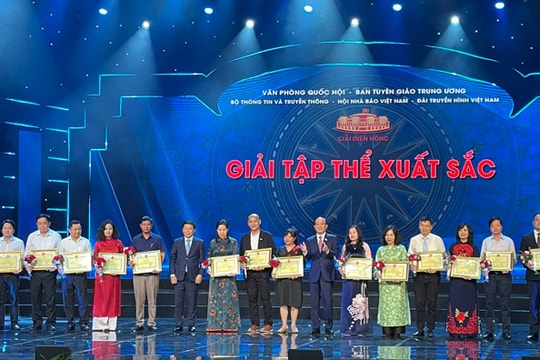 Báo Hải Dương nhận giải tập thể xuất sắc Giải Diên Hồng lần thứ nhất