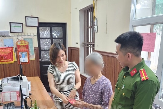Cụ bà 81 tuổi ở Gia Tân thoát bẫy lừa đảo nhờ công an xã