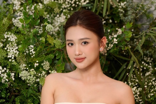 Nhan sắc "nàng thơ" xinh đẹp của Hoa khôi thanh lịch Thu Hương