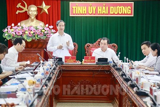 [Audio] Xây dựng cơ chế ưu đãi để thu hút, giữ chân đội ngũ giáo viên