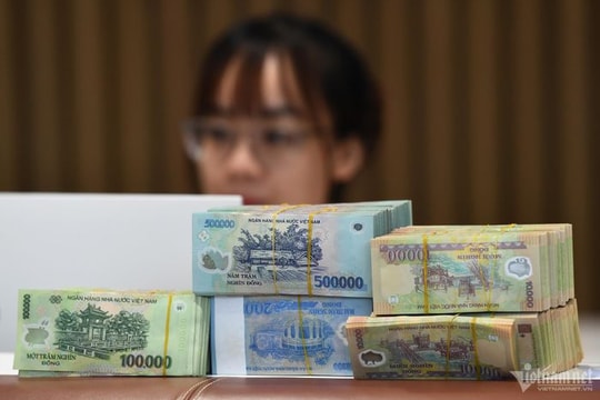 Lãi suất ngân hàng vẫn trên đà giảm, gửi ngân hàng nào lãi suất cao nhất?