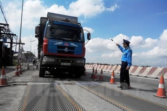 Xử phạt nguội xe quá tải, từ chối đăng kiểm nếu không nộp phạt vi phạm