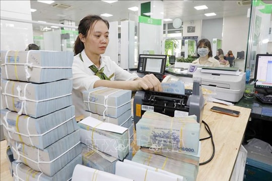 Lãi suất huy động giảm tiếp ngay sau quyết định của Ngân hàng Nhà nước