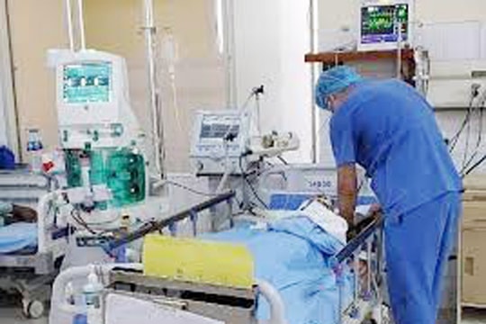 Một người tử vong nghi do ngộ độc vì ăn cua biển không rõ chủng loại