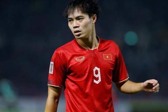 Văn Toàn, Công Phượng cùng đàn em U23 Việt Nam đấu câu lạc bộ Hải Phòng