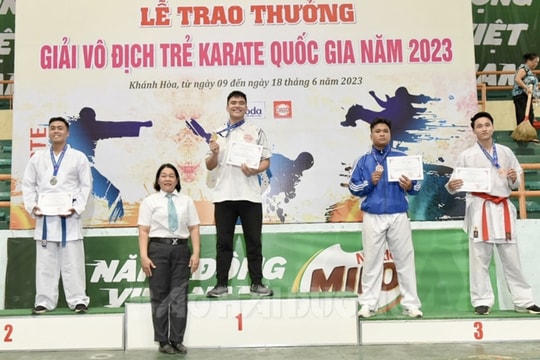 Đoàn Hải Dương giành huy chương vàng Giải vô địch trẻ karate quốc gia