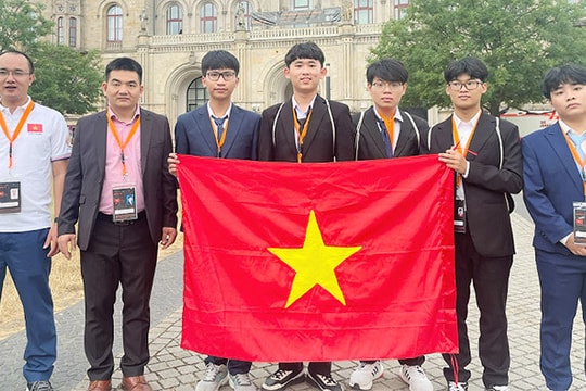 Việt Nam giành 1 huy chương vàng, 3 huy chương bạc Olympic Vật lý châu Âu 2023
