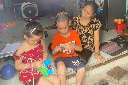 Nghỉ hè, công nhân ngược xuôi tìm nơi gửi con