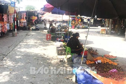 Bất cập ở chợ Lai Cách