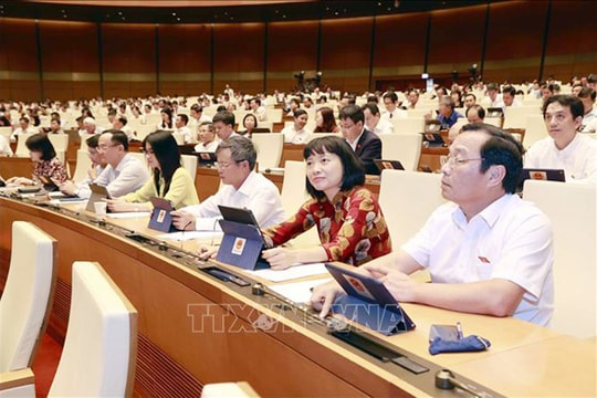 Thông qua Nghị quyết thành lập Đoàn giám sát chuyên đề năm 2024