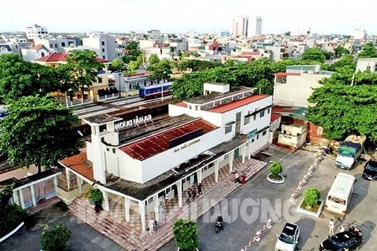 Bình yên trong tiếng còi tàu 