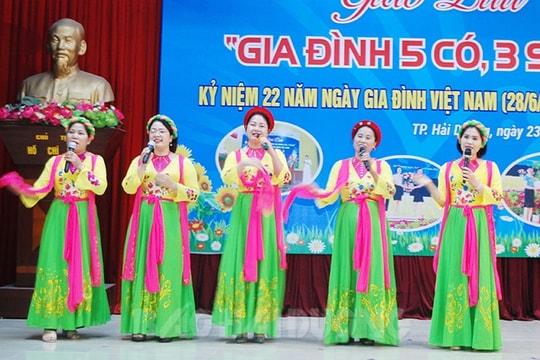 Phụ nữ Hải Dương giao lưu chào mừng Ngày Gia đình Việt Nam 28.6