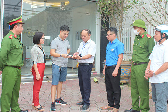 Tứ Kỳ kiên quyết xử lý vi phạm hành lang giao thông