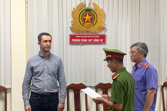 Người nước ngoài điều hành 6 công ty tín dụng đen ở Sài Gòn bị bắt