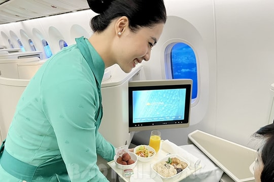 Khoảng 20 tấn vải thiều Thanh Hà được đưa vào suất ăn hàng không