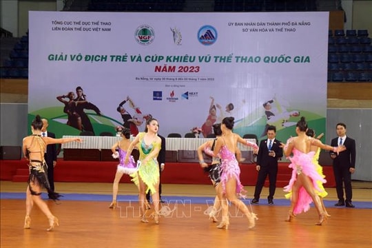 Hơn 1.200 vận động viên tranh tài tại Giải Vô địch trẻ và Cúp Khiêu vũ thể thao quốc gia