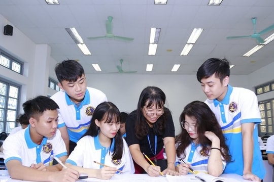 Xây dựng Luật Nhà giáo nâng cao vị thế người thầy