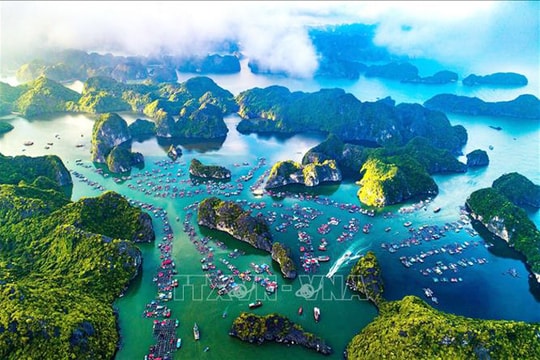 Hoàn thiện Hồ sơ đề cử "Vịnh Hạ Long - Quần đảo Cát Bà" ghi danh Di sản thế giới
