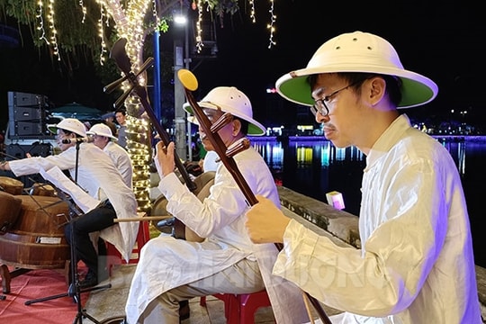 Sức hút từ chương trình âm nhạc dân gian “Hà Thành 36 phố phường”