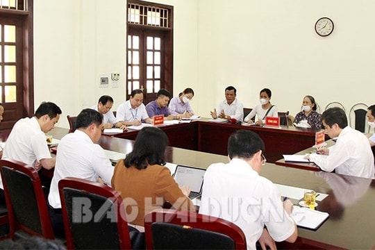 Các đồng chí Bí thư Tỉnh ủy và Chủ tịch UBND tỉnh Hải Dương tiếp công dân vào chiều 10.7