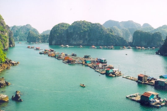 Làng chài Cửa Vạn lọt top "làng cổ đẹp như tranh" của thế giới