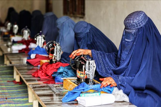 Taliban ra lệnh đóng cửa các thẩm mỹ viện ở Afghanistan