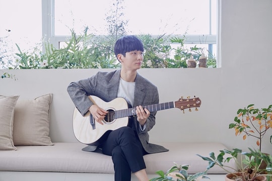 Thần đồng guitar Hàn Quốc chơi ''See tình'' trong tour diễn tại Việt Nam