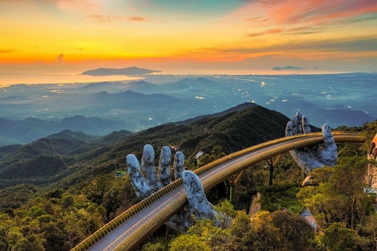 Cầu Vàng vào top cây cầu biểu tượng nhất thế giới