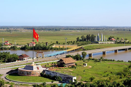 Trở lại Hiền Lương