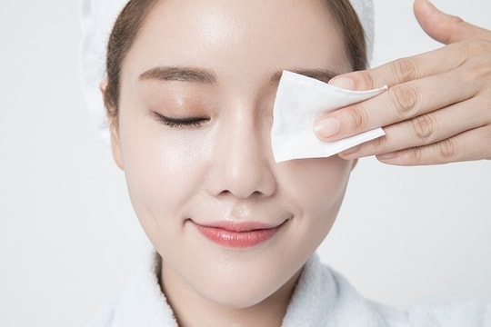 Các bước làm sạch da cần biết trước khi trang điểm